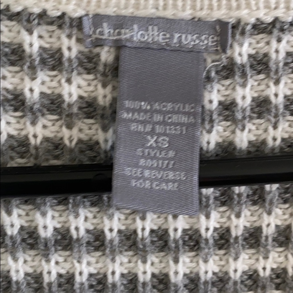 Sweater - Picture 2 of 4